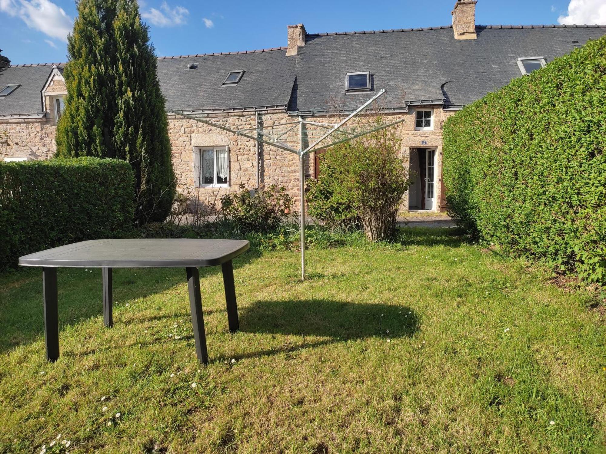 Petite Et Grande Longeres Familiale Avec Jardin - Nature & Plages Limerzel エクステリア 写真